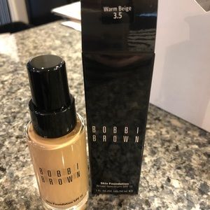 Bobbi Brown skin foundation (3.5 warm beige)